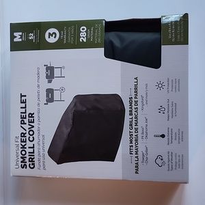 Universal Fit smoker/pellet grill cover M